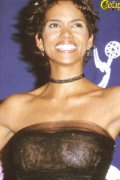 What's better than Halle Berry! A nude Halle Berry's better